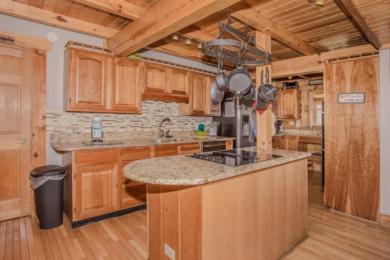 Smoky Bear Lodge With Guest House, Hot Tub, 1089 Free Tickets Each Paid Day, Dollywood And More Севьервилл Экстерьер фото